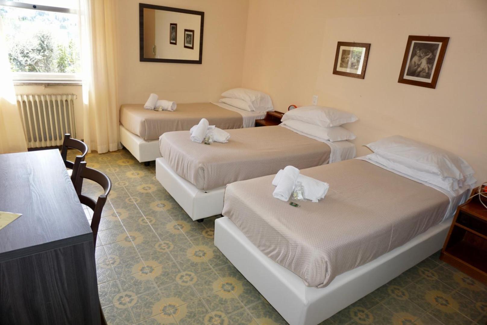Hotel Diana Рива-дель-Гарда Экстерьер фото